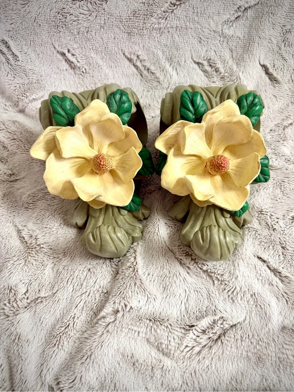 Set of 2 1990’s Resin Magnolia Drapery Rod Holder